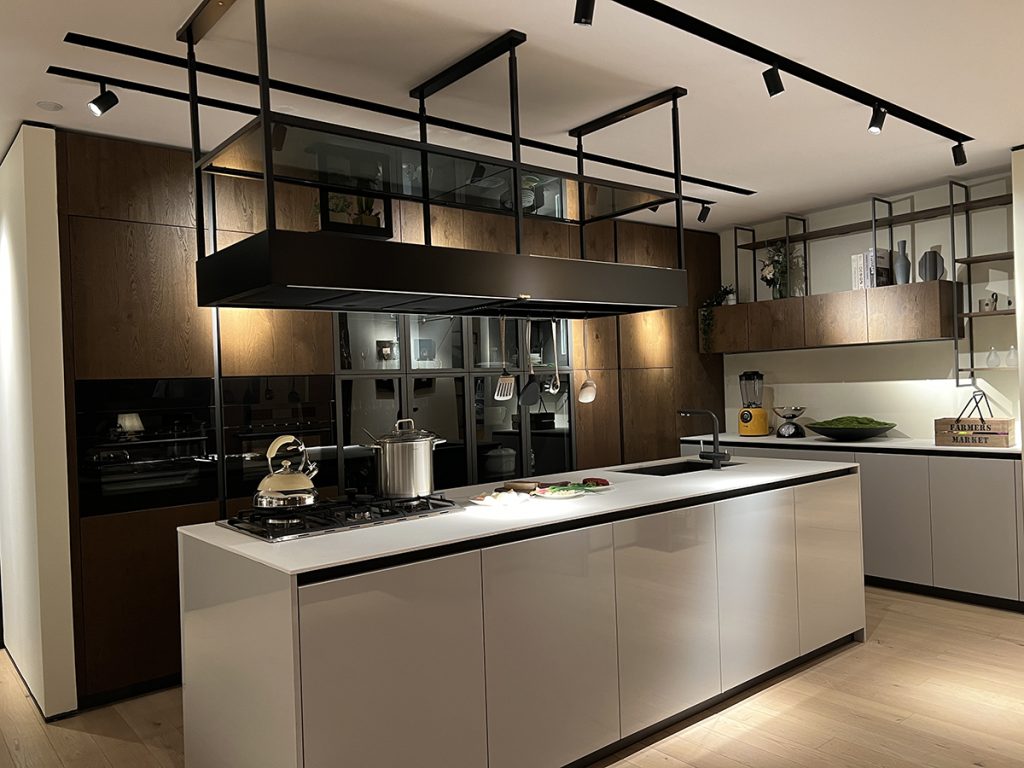 Nordic Wood Grain Kitchen Island Cabinet with Cooktop and Quartz Countertop | Custom Integrated Kitchen Cabinets